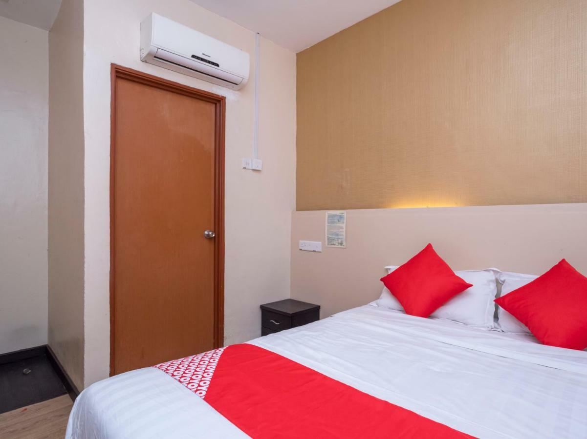 D'Pinetrees Hotel Johor Bahru Exteriör bild